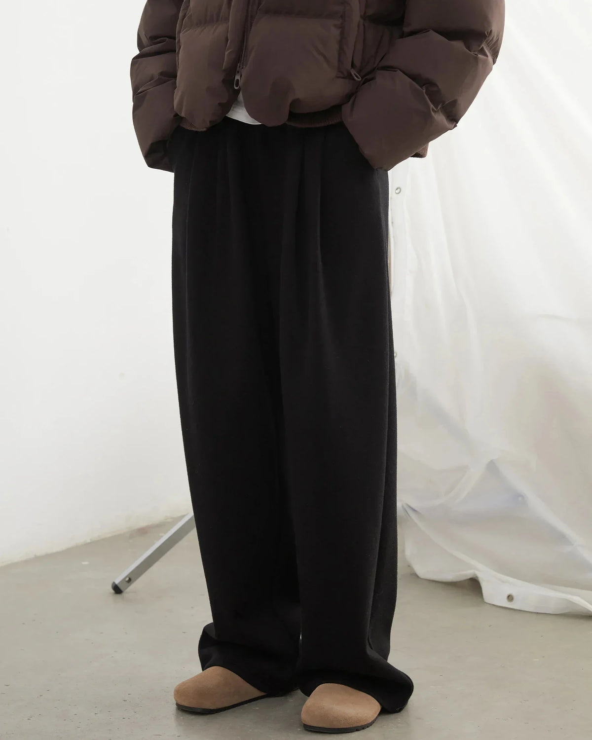 Plush Pleated Wide-Leg Trousers