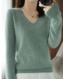 Soft And Slim-Fitting V-Neck Knit Sweater