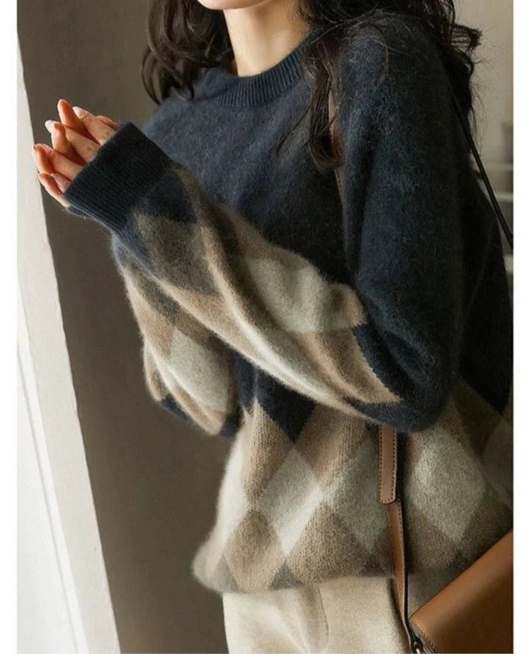 Round Neck Patchwork Pullover Sweater