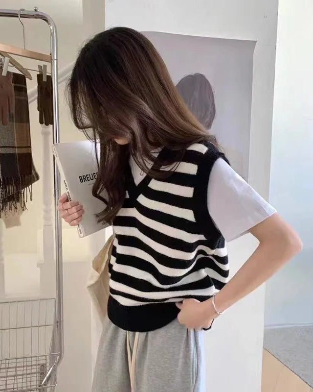 Vintage Striped V-Neck Pure Wool Knitted Waistcoat