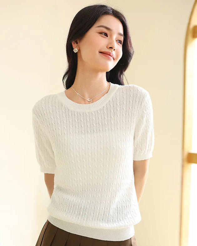 White / M
