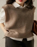 Understated in design yet rich in texture, this heavyweight knit vest brings quiet sophistication to any ensemble. 