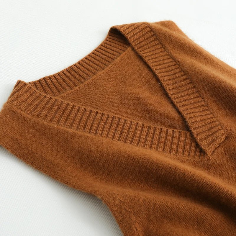 V-Neck 100% Cashmere Knit Vest