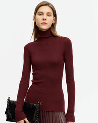 Simple Slim-Fitting Wool Turtleneck Sweater