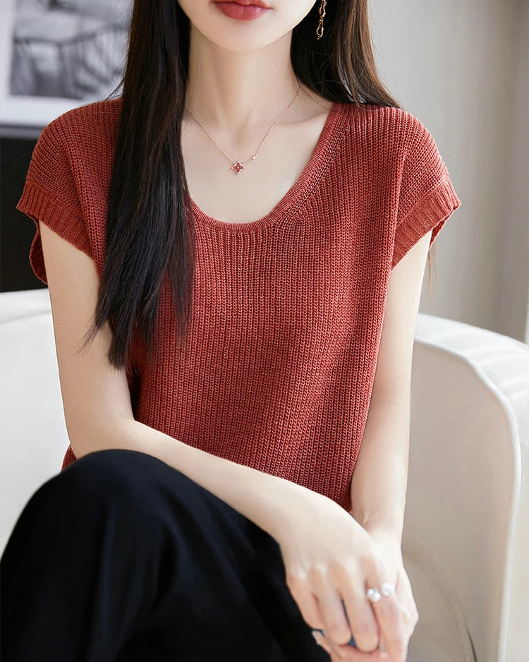 Crew-Neck Sleeveless Knit Top