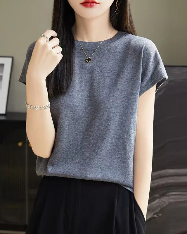 Gray / M