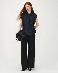 Minimal Effortless Knit Sleeveless Shirt