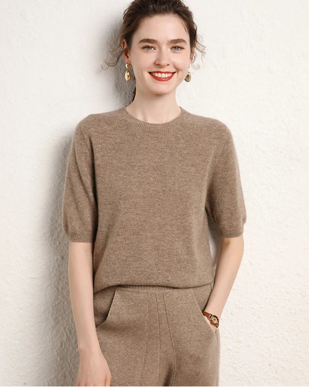 Cashmere Crewneck Half-Sleeve Top