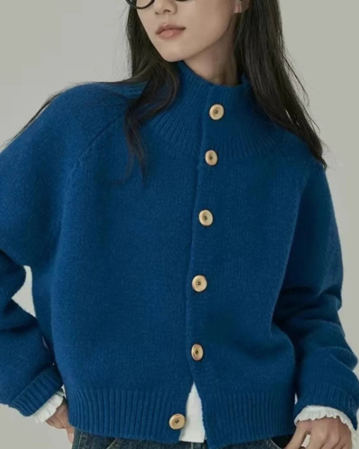 100% pure cashmere solid loose thick knit cardigan coat. Warm, slight stretch, and relaxed fit — an elegant vintage autumn winter knitwear outwear for women.