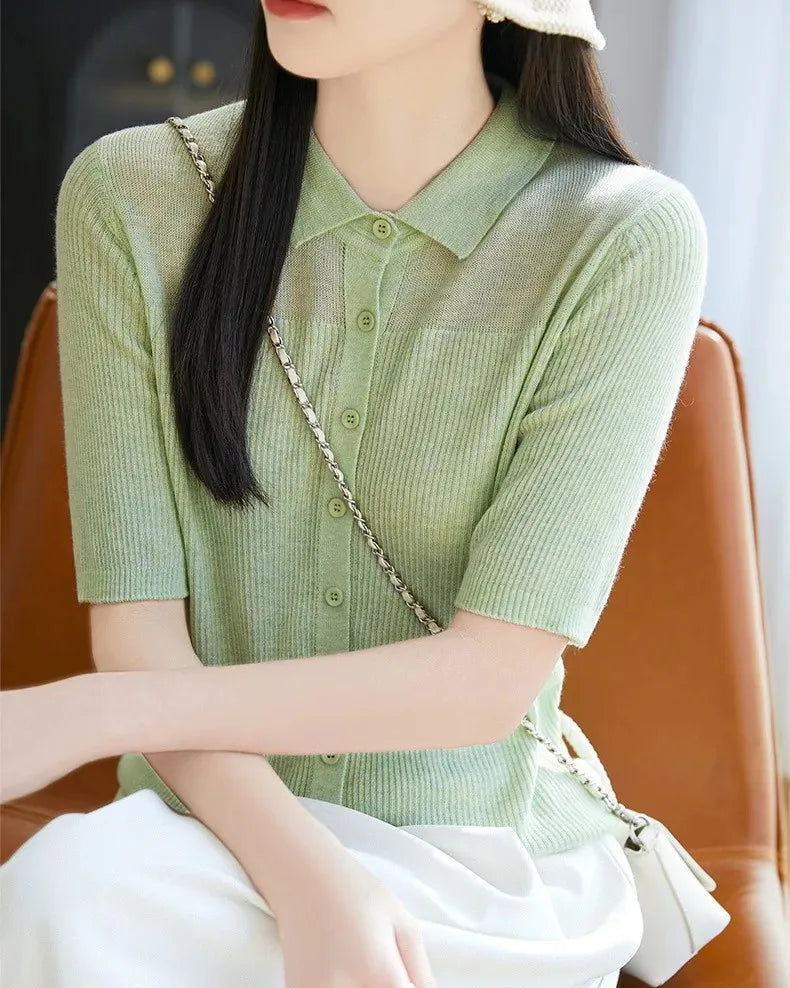 Relaxed Knit Turn-Down Collar Top