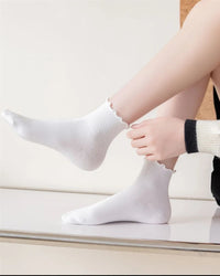 Cotton Ruffle Trim Ankle Socks