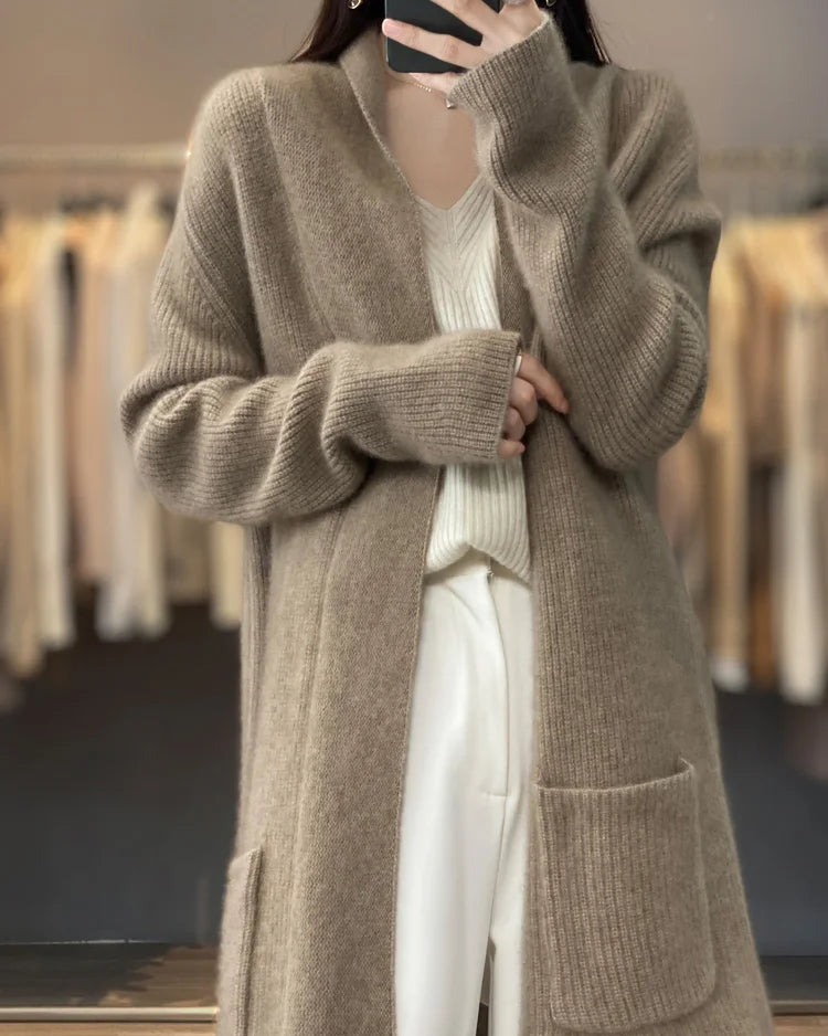 Wool solid V-neck open-front pocket loose long knit cardigan. Thick, soft, and extra-heavy — a casual elegant autumn winter sweater coat for women.