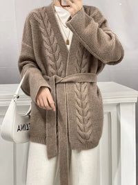 Gentle Short Cable Wool Cardigan