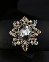 Exquisite Vintage Crystal Brooch