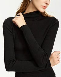 Simple Slim-Fitting Wool Turtleneck Sweater