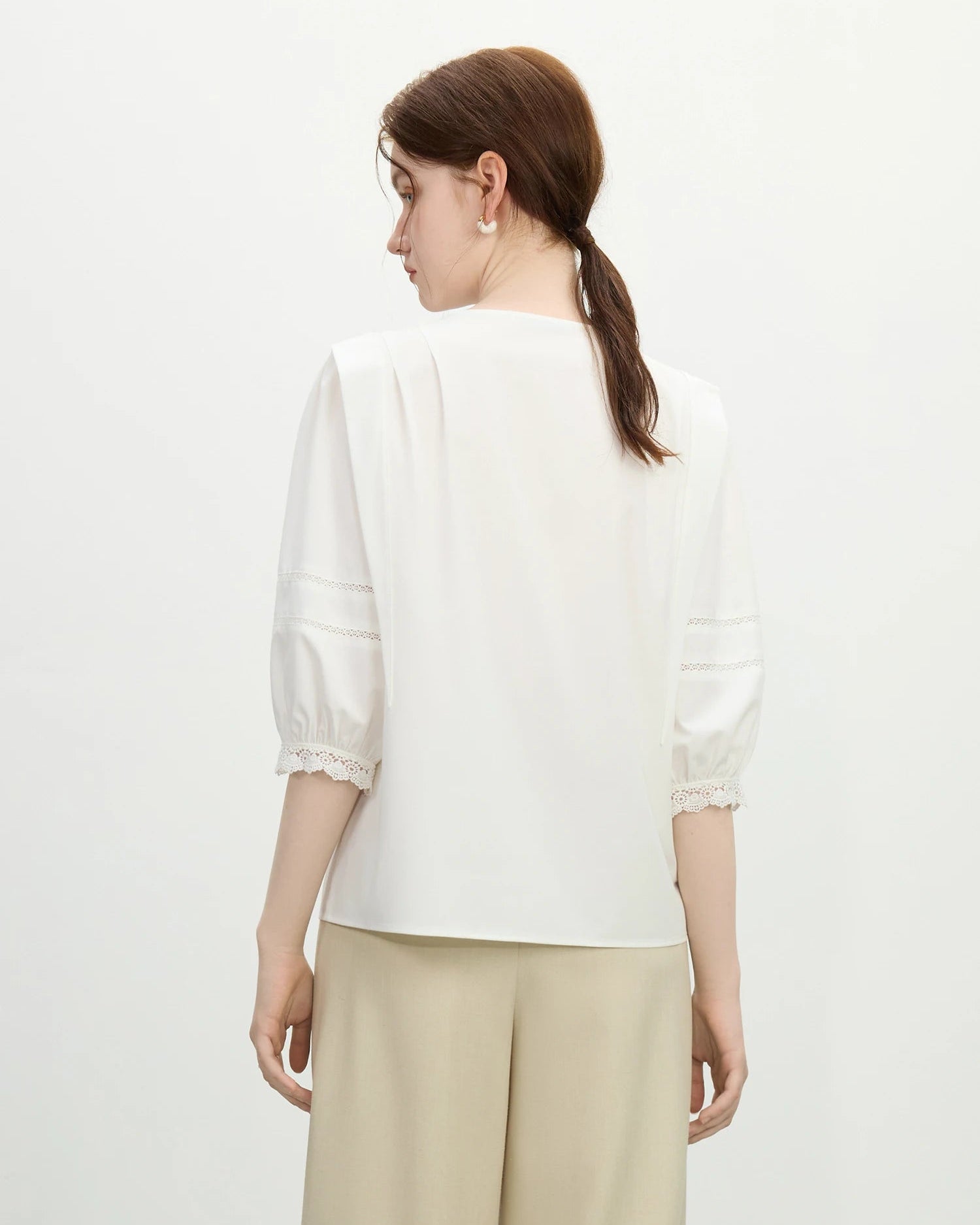 Round Neck Lace Lantern Sleeve Elegant Shirt