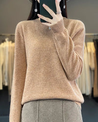 Merino Wool Seamless Half-High Collar Solid Knit Pullover