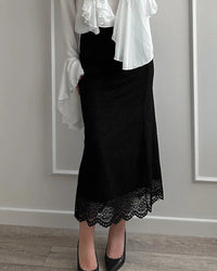 Slim-Fit Lace Pencil Skirt