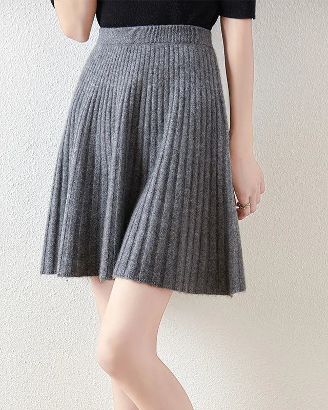 Wool Knitted Fashionable Solid-Color Short Skirt