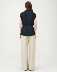 Minimal Effortless Knit Sleeveless Shirt