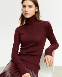 Simple Slim-Fitting Wool Turtleneck Sweater