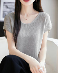 Crew-Neck Sleeveless Knit Top