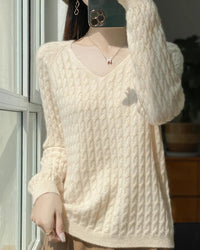 Wool V-Neck Twist Knit Pullover