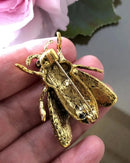 Retro Court-Style Bee Brooch