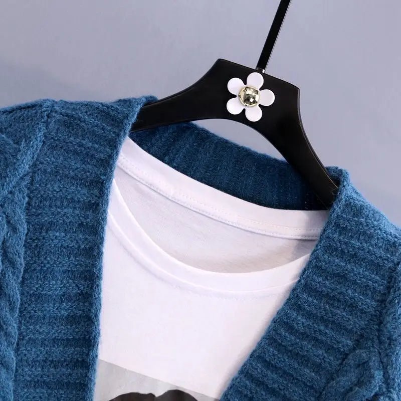 Twist Short V-Neck Single-breasted Knitted Cardigan