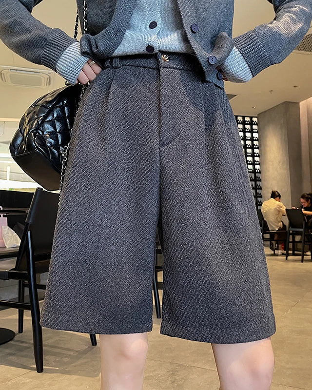 Gray / S