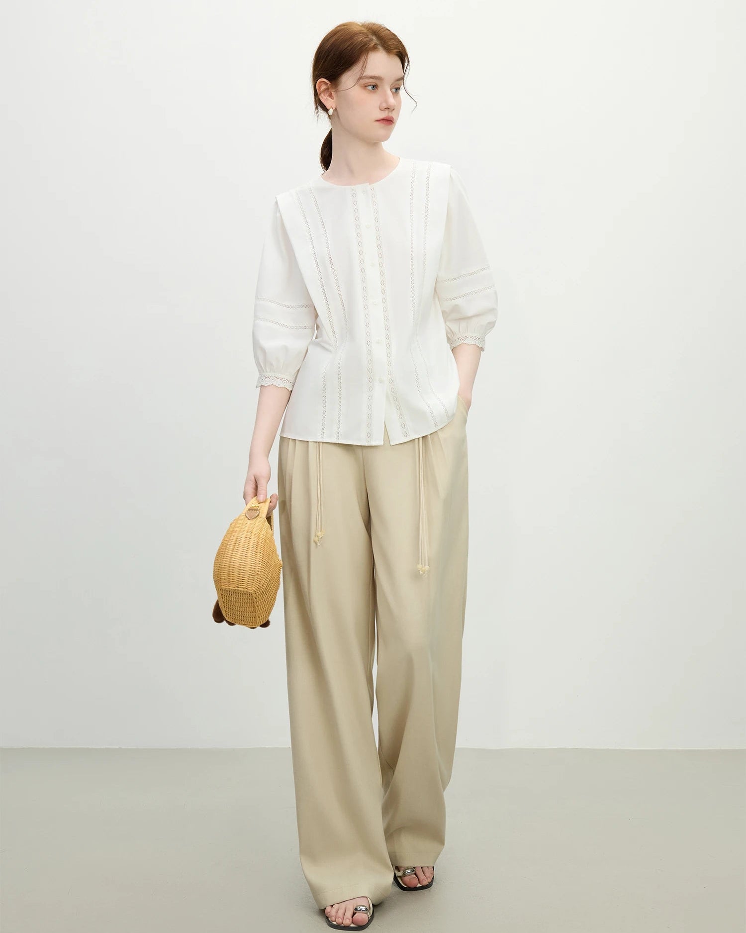 Round Neck Lace Lantern Sleeve Elegant Shirt