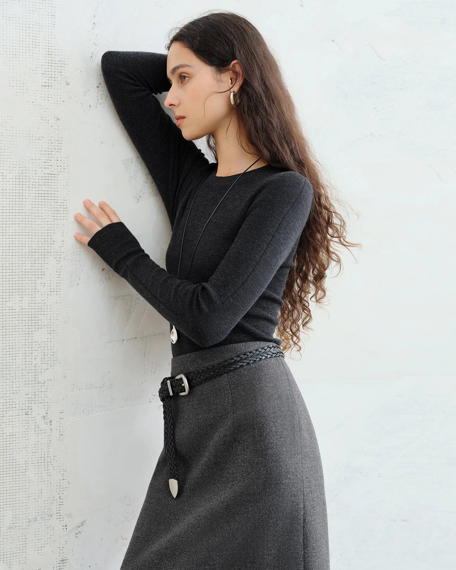 Wool Superfine Seamless Crew Neck Sweater