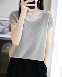 Crew-Neck Sleeveless Knit Top
