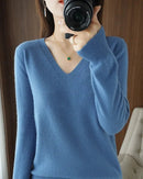 Soft And Slim-Fitting V-Neck Knit Sweater