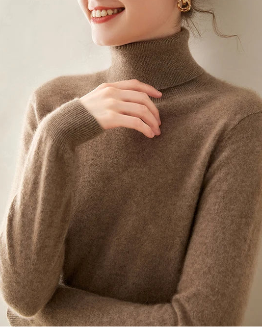 Classic Cashmere Turtleneck Sweater