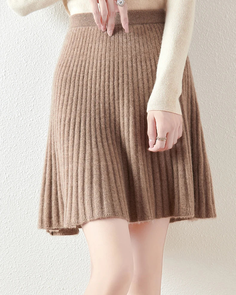Wool Knitted Fashionable Solid-Color Short Skirt