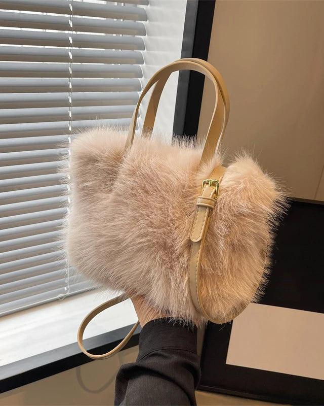Soft Faux Fur Bucket Tote