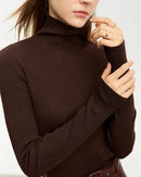 Simple Slim-Fitting Wool Turtleneck Sweater