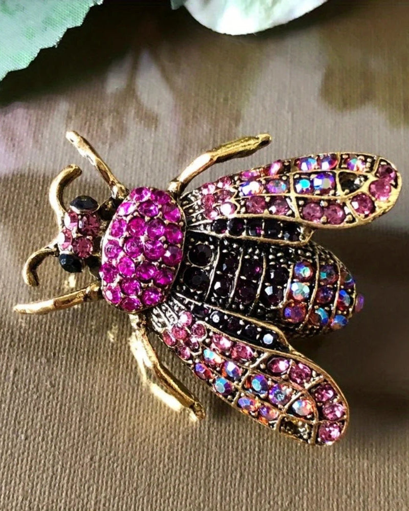 Retro Court-Style Bee Brooch