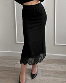 Slim-Fit Lace Pencil Skirt