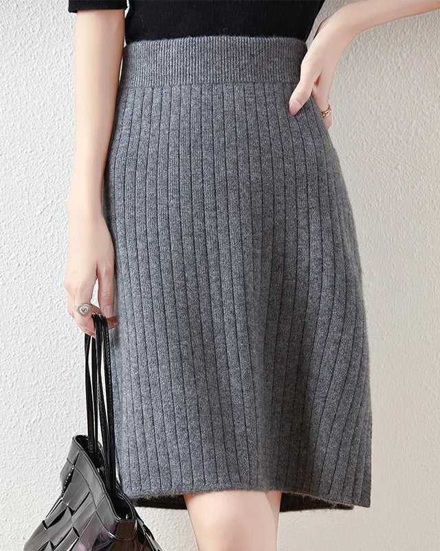 Wool Knit Straight Mini Skirt