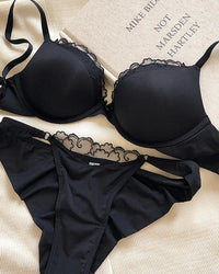 Romantic Lace Comfortable Sexy Push-Up Bra Set