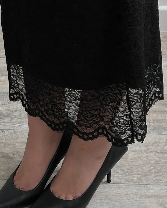Slim-Fit Lace Pencil Skirt