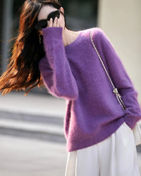 Loose-Fit Crewneck Pullover Sweater