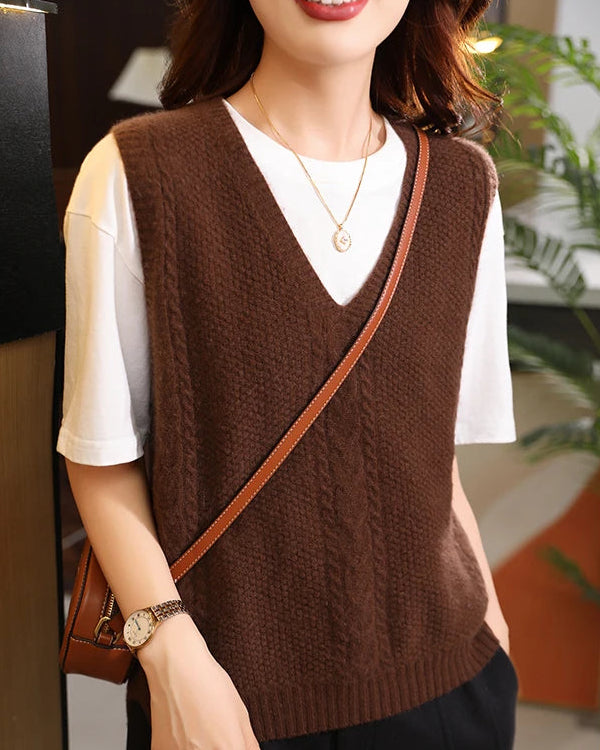 Loose-Fitting Wool V-Neck Thick Knitted Vest