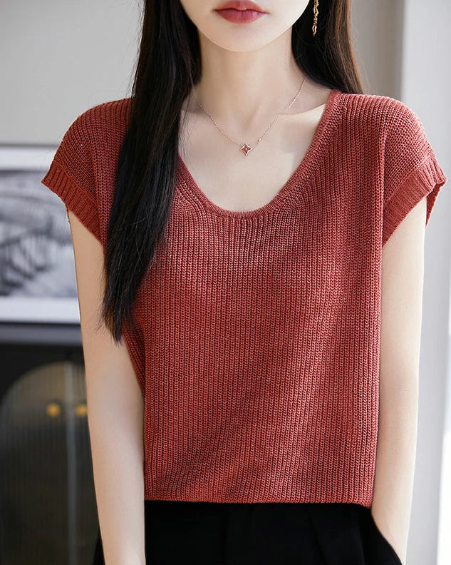 Crew-Neck Sleeveless Knit Top