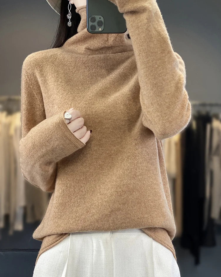 Seamless Merino Wool Turtleneck Sweater