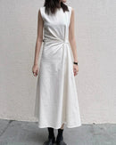 Women’s viscose side-knotted sleeveless A-line dress with O-neck and floor-length drape—effortless summer piece for beach weddings, sunset dinners or resort lounging.