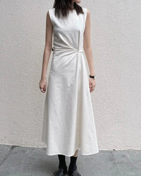 Women’s viscose side-knotted sleeveless A-line dress with O-neck and floor-length drape—effortless summer piece for beach weddings, sunset dinners or resort lounging.
