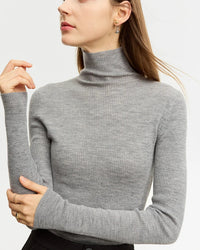 Women’s minimalist high-elastic turtleneck sweater with slim fit and long sleeves—sleek winter base for office blazers, weekend puffers or dinner-date cardigans 